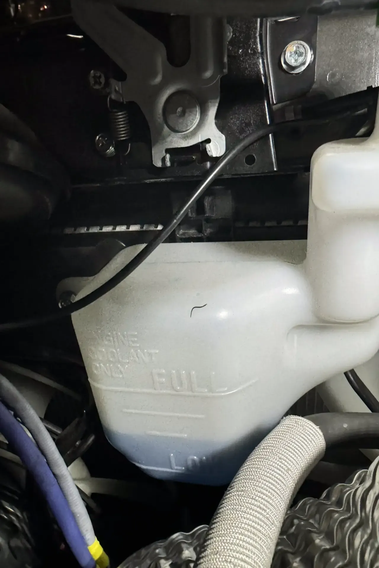 ZC33Sのクーラント（冷却液）をDIY交換する手順を詳しく解説 - 画像19